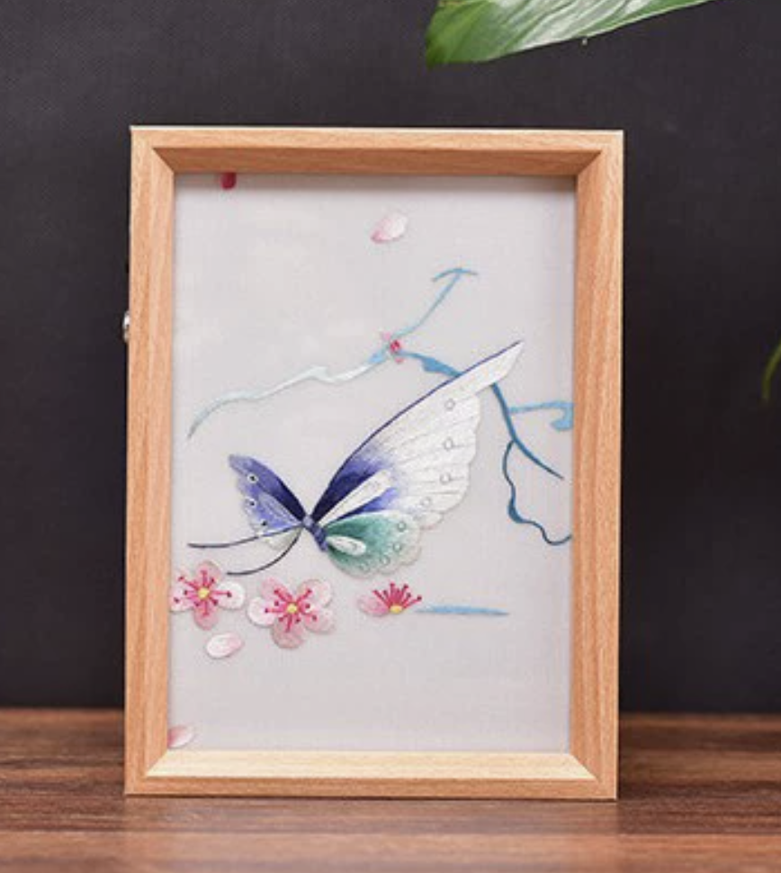 Shu Embroidery - themed Table Lamp Decoration | Authentic Chinese Intangible Heritage