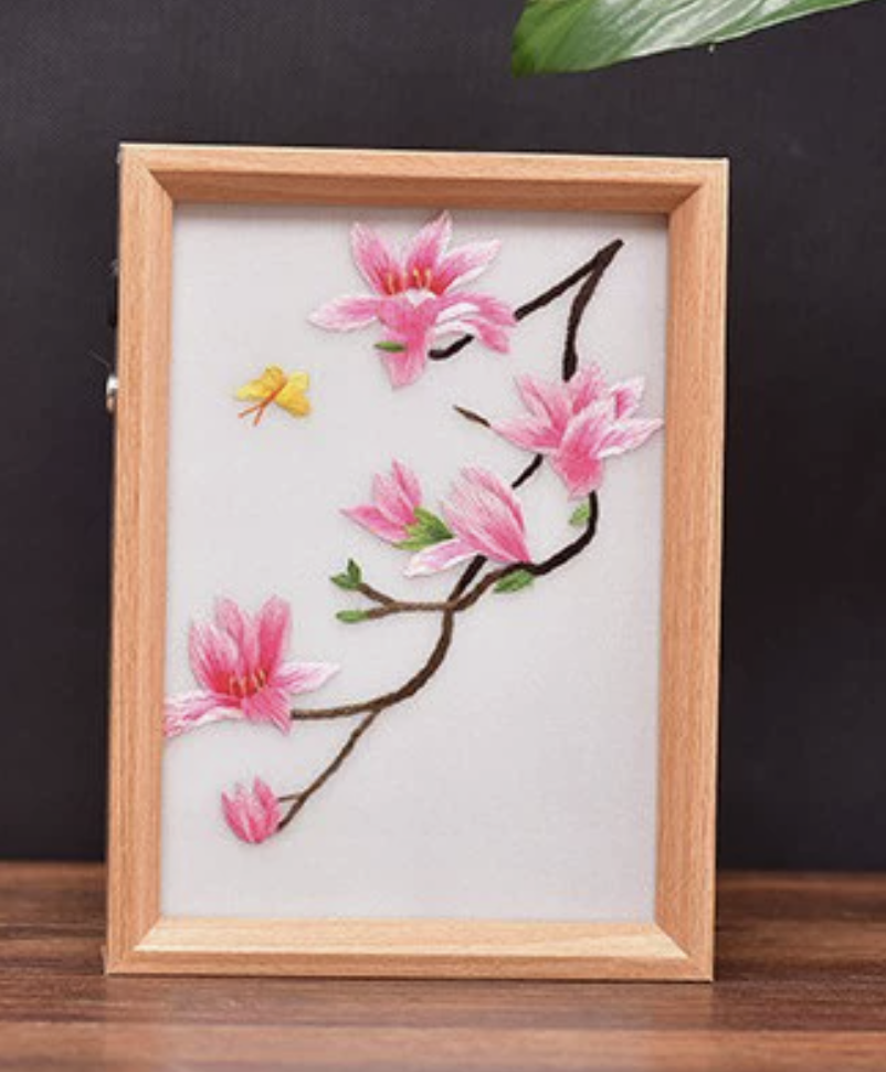 Shu Embroidery - themed Table Lamp Decoration | Authentic Chinese Intangible Heritage