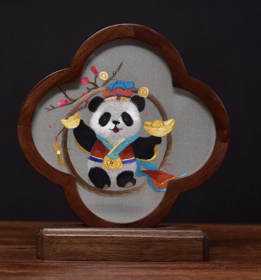 Double - sided Embroidered Four - leaf Clover Ornament