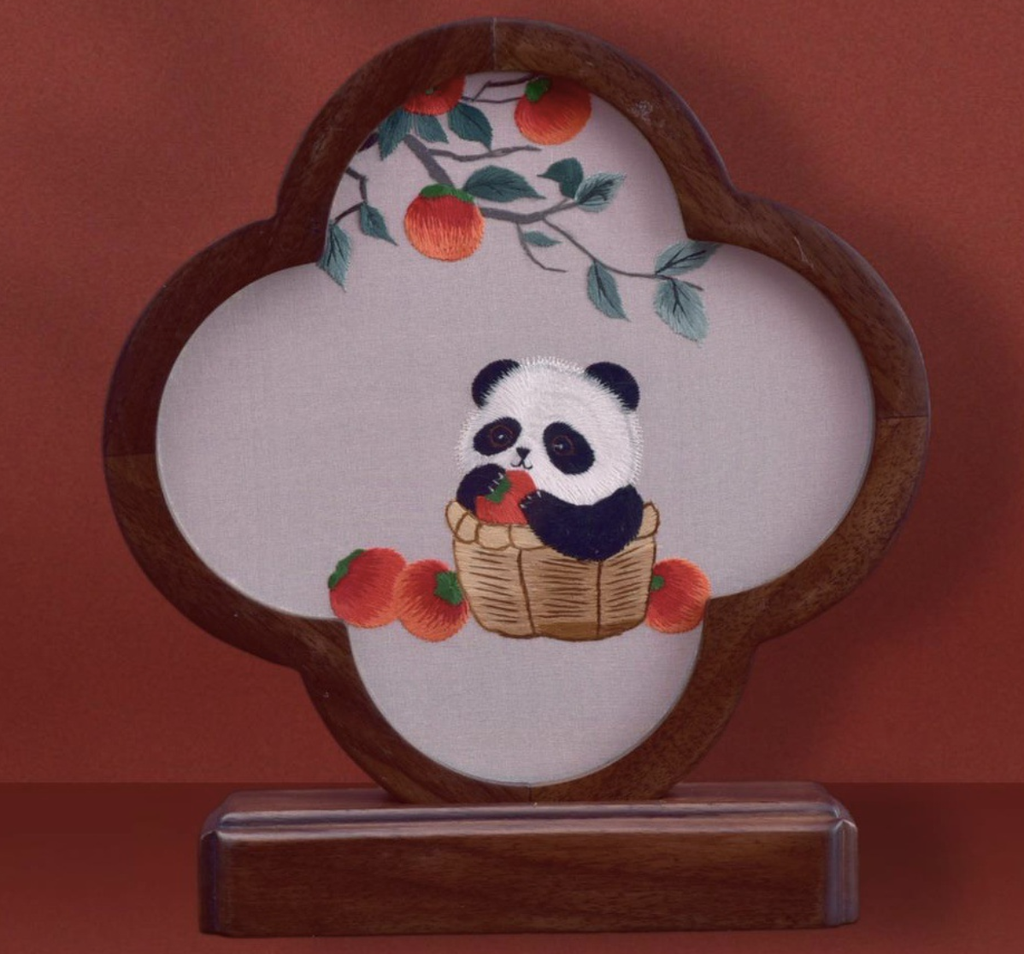 Double - sided Embroidered Four - leaf Clover Ornament