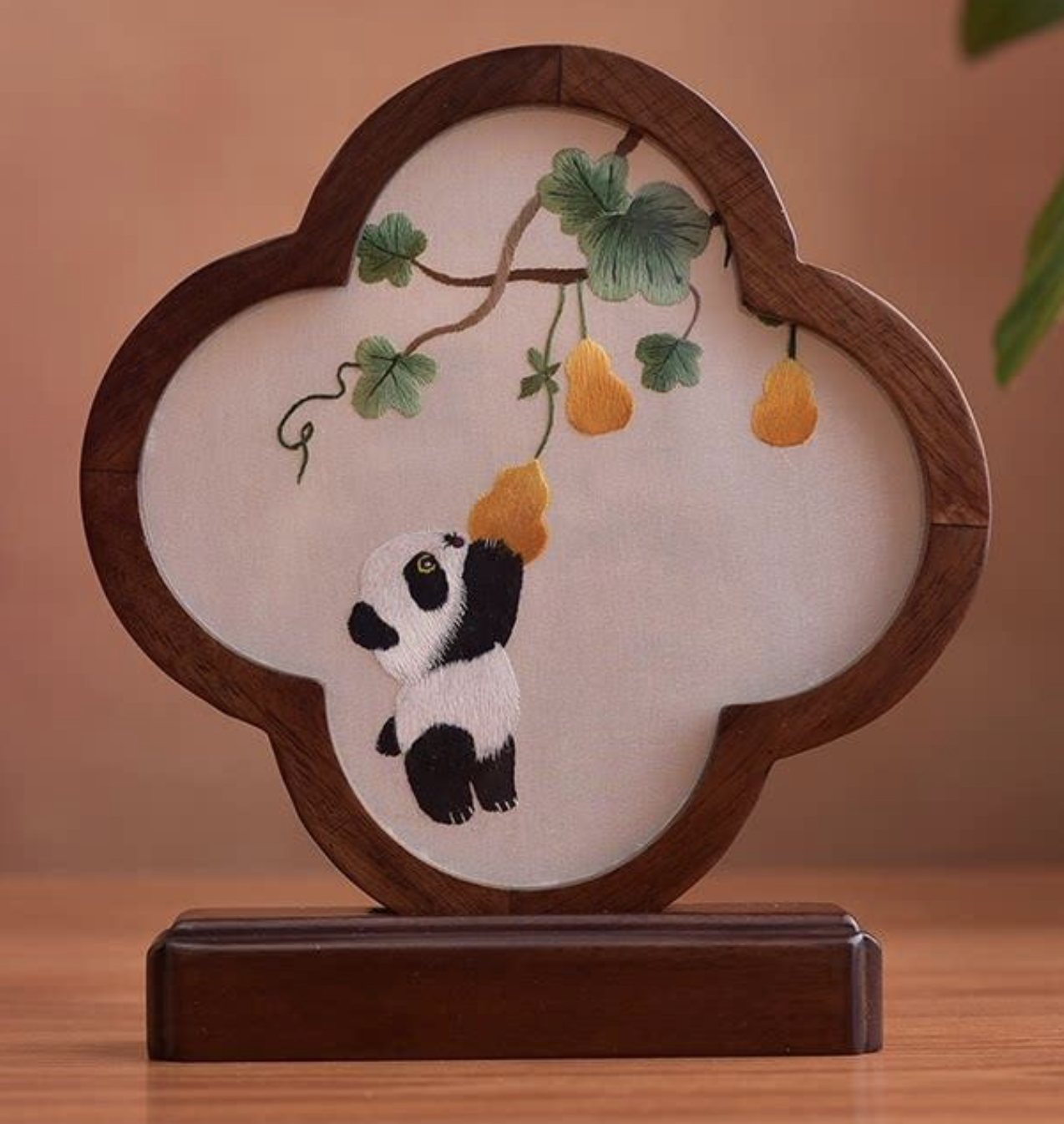 Double - sided Embroidered Four - leaf Clover Ornament